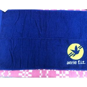 Brand new Aerie hand towel